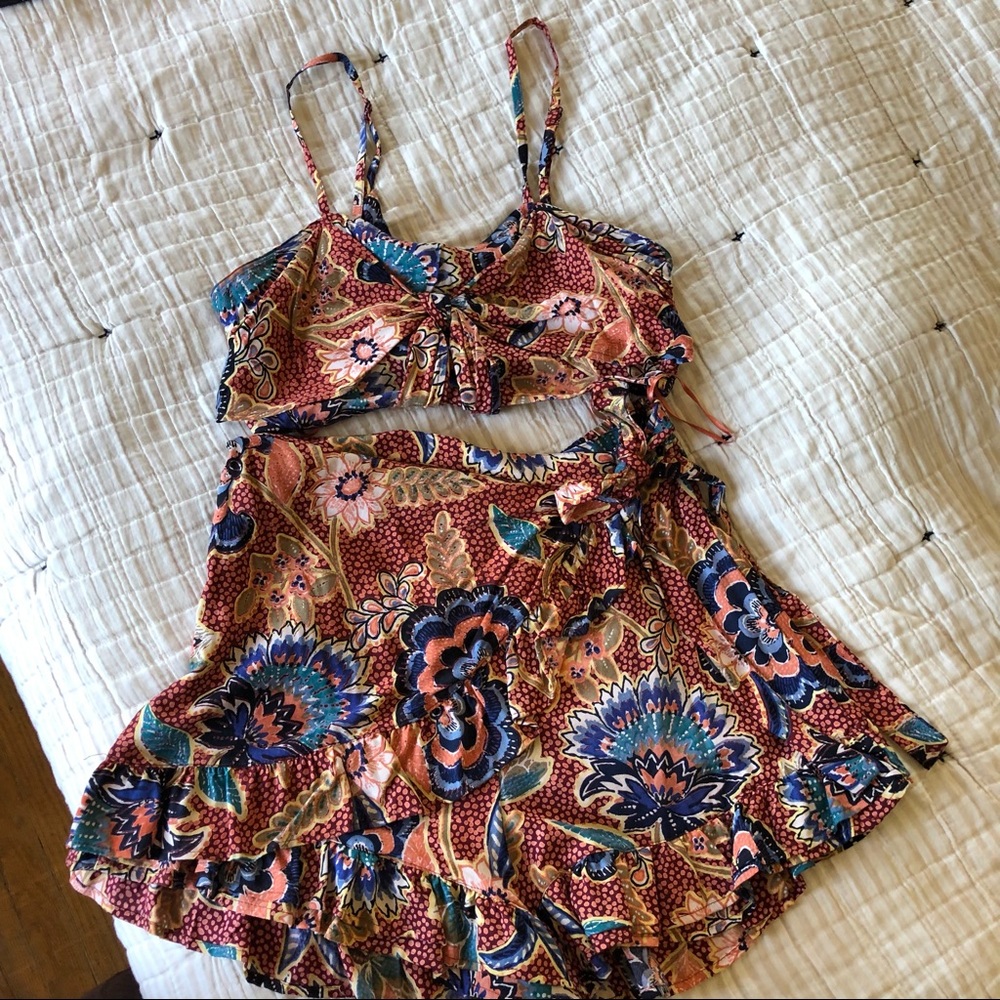 Angie Top & Skort Set